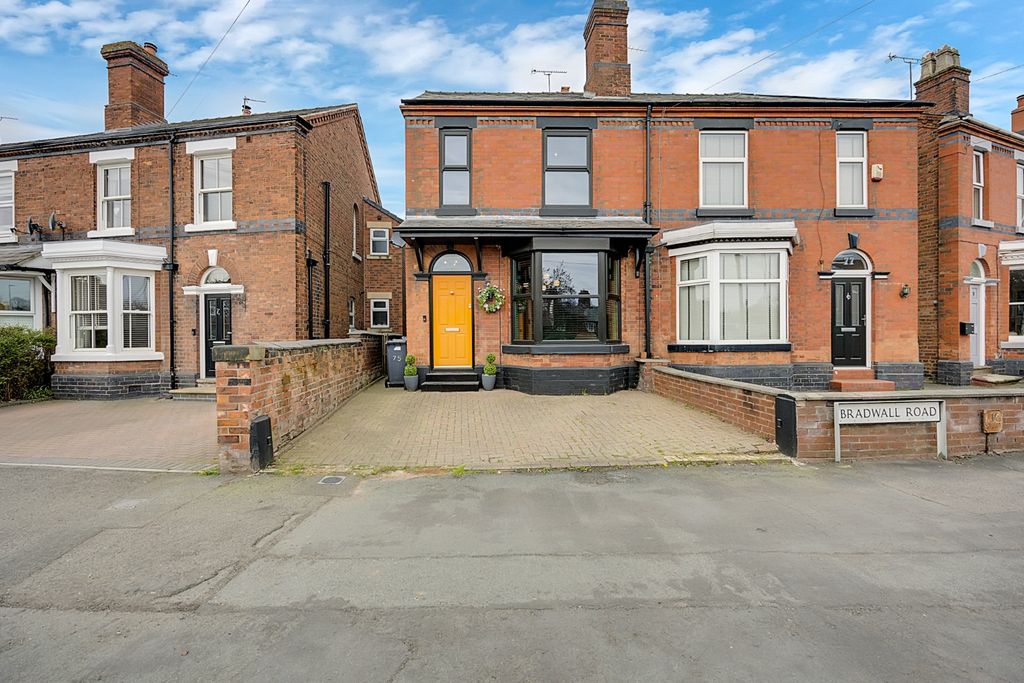 Property photo 1 of 26 4839131