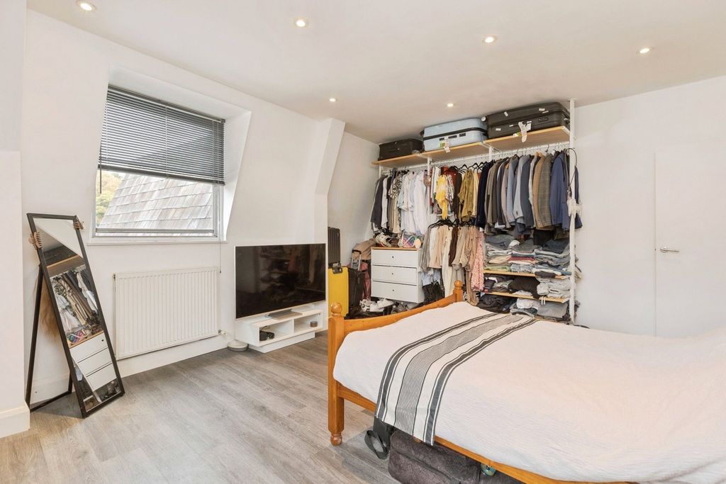 Property photo 3 of 11 Picture No. 02