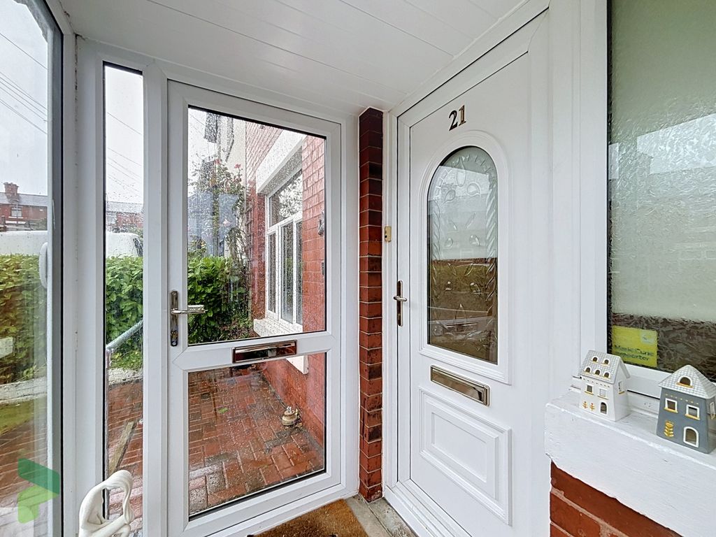 Property photo 2 of 20 Entrance Porch
