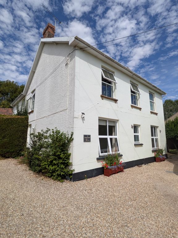 Property photo 1 of 6