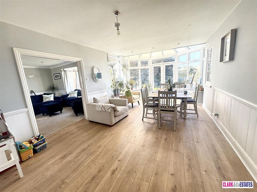 Property photo 3 of 16 Dining Room