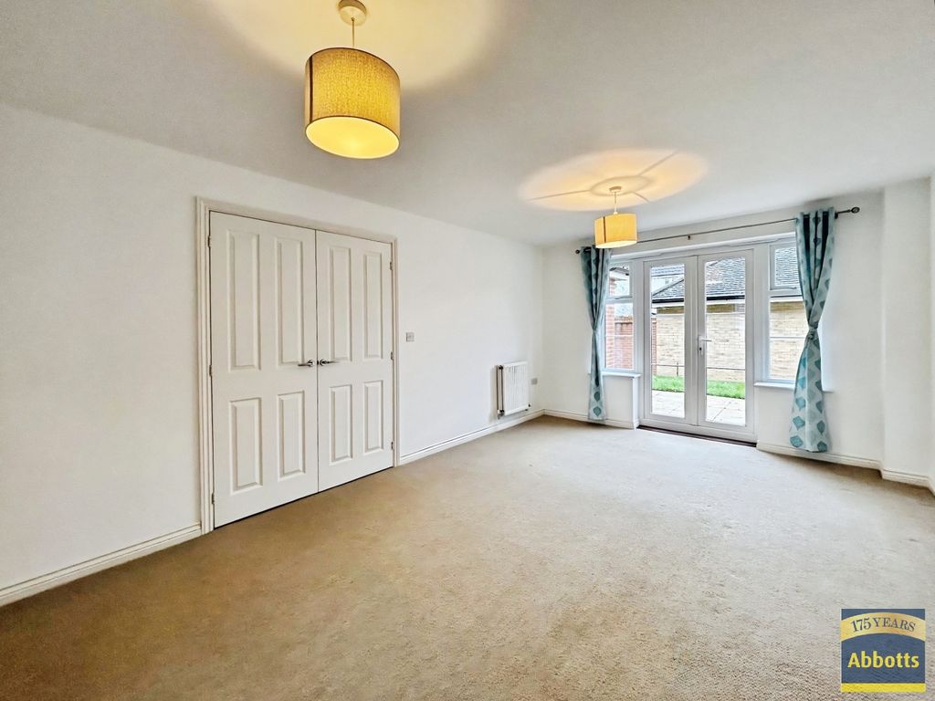 Property photo 3 of 19