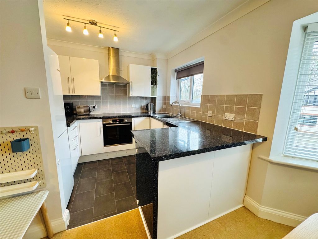 Property photo 3 of 7 Picture No. 01