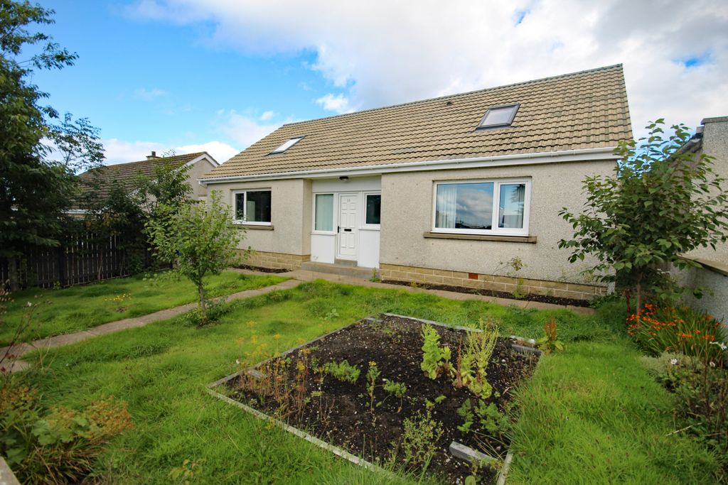 Property photo 1 of 35