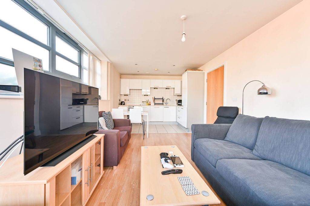Property photo 1 of 10