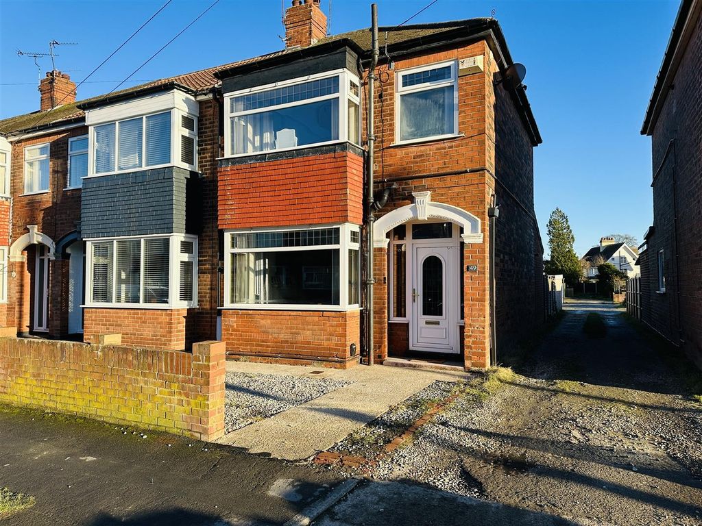 Property photo 1 of 19 Front