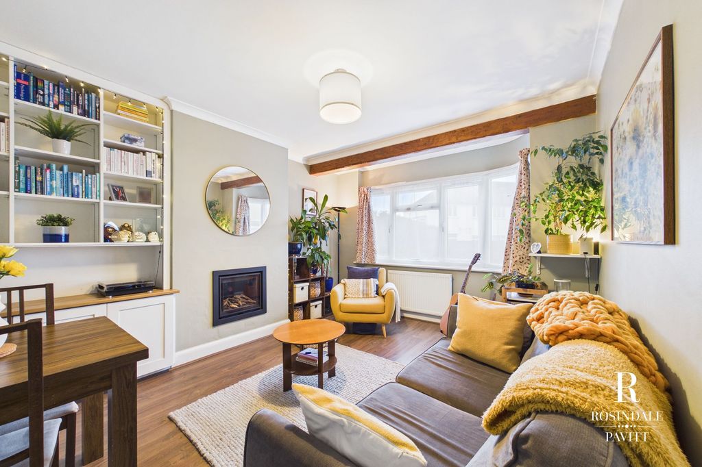 Property photo 3 of 15