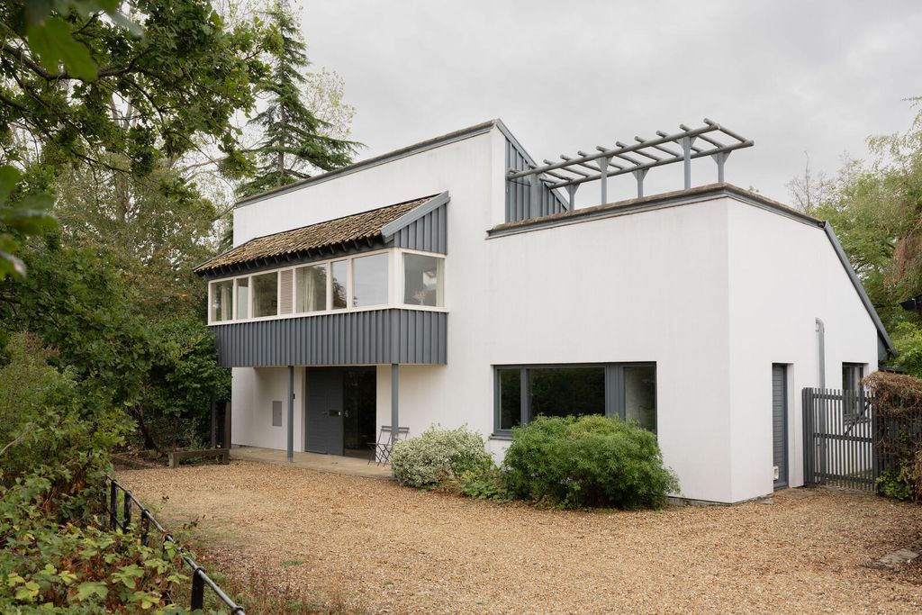 Property photo 2 of 33 19582515_N52_Webres.Jpg