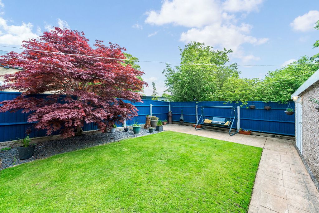 Property photo 3 of 54