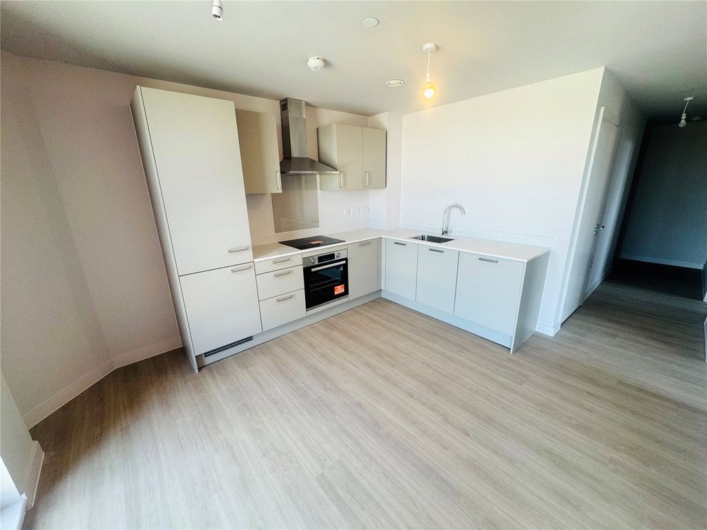 Property photo 3 of 8 Picture No. 02