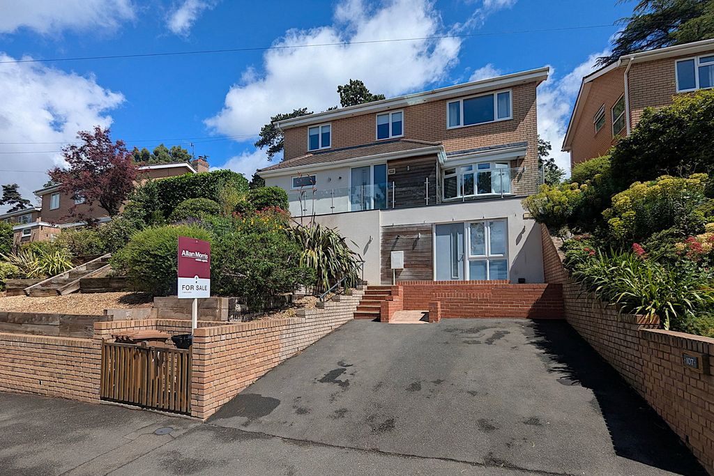 Property photo 1 of 34
