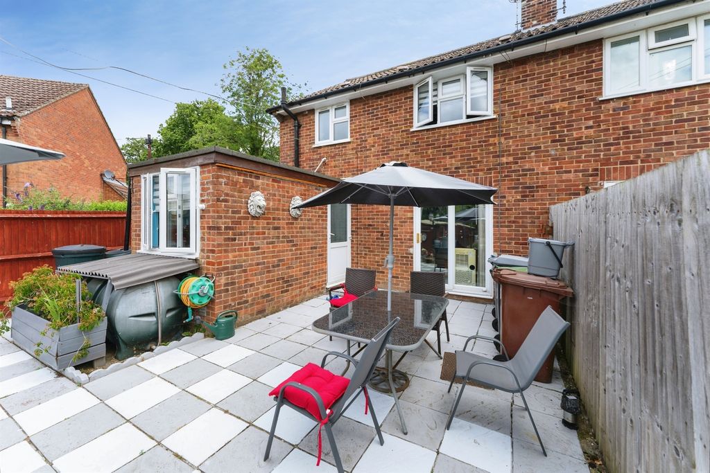 Property photo 2 of 16