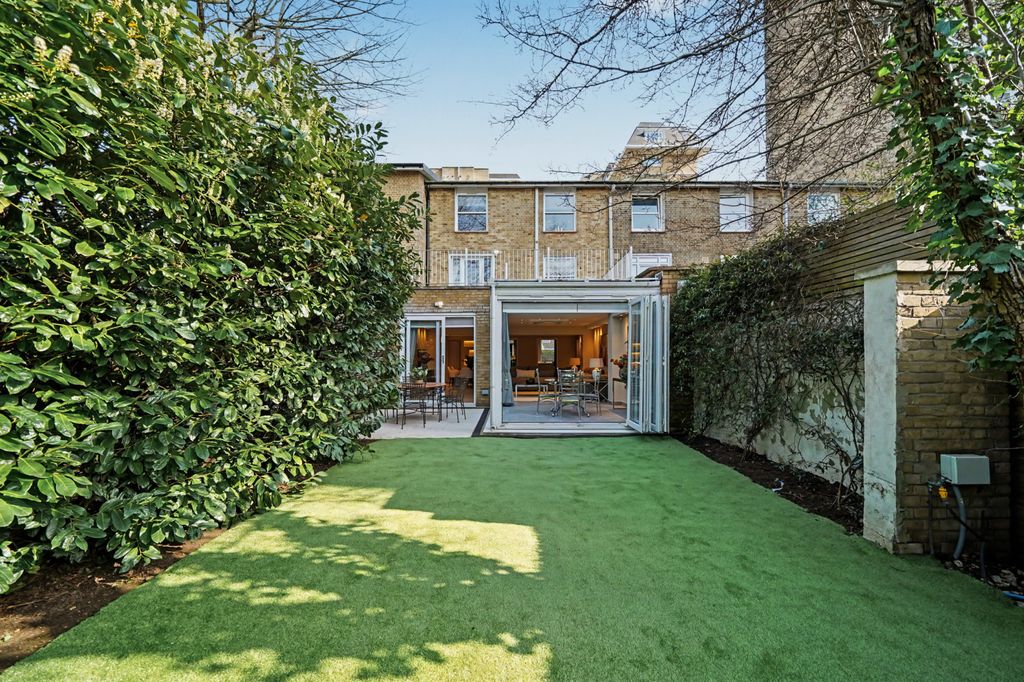 Property photo 3 of 22