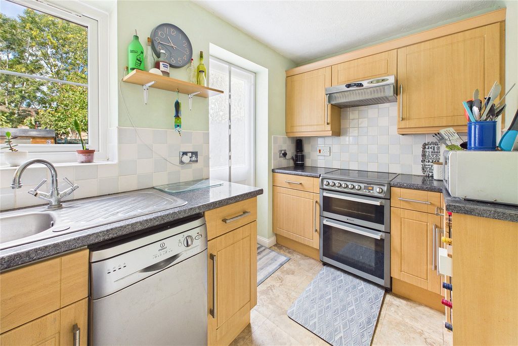 Property photo 3 of 14 Picture No. 05