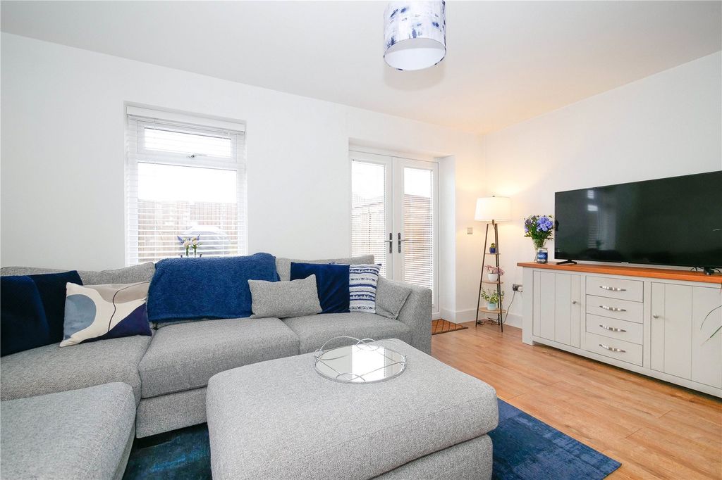 Property photo 2 of 20 Picture No. 05