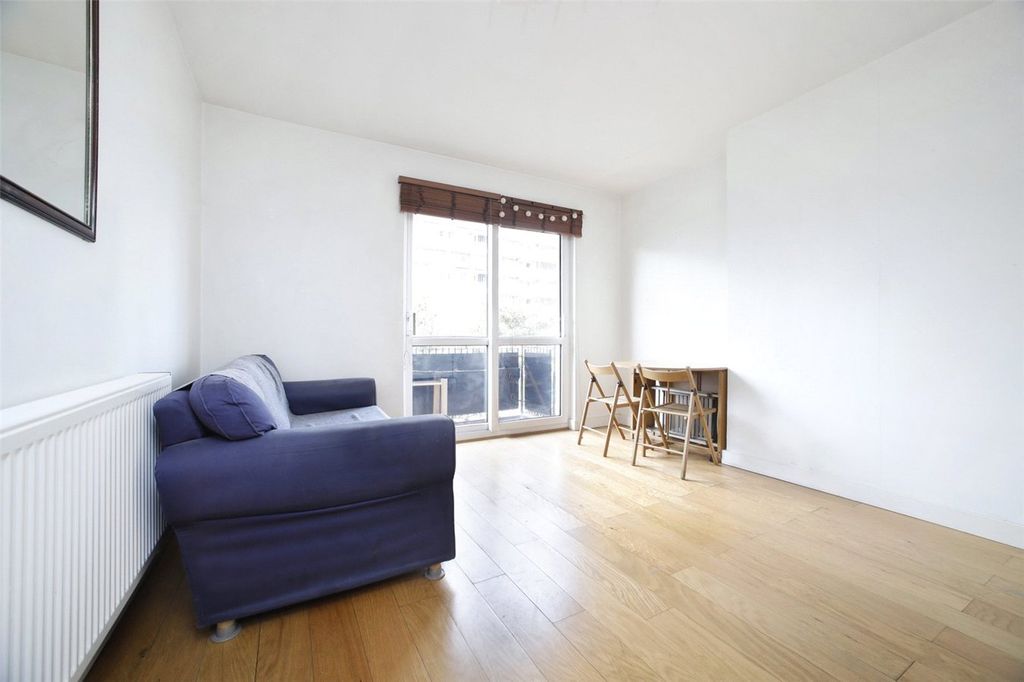 Property photo 2 of 11