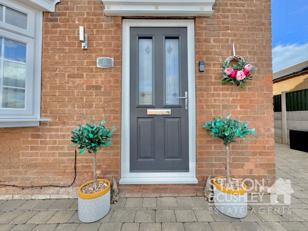 Property photo 2 of 28