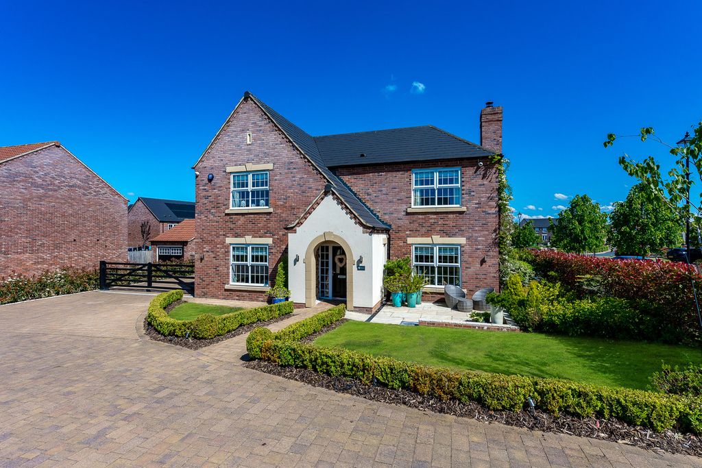 Property photo 1 of 23