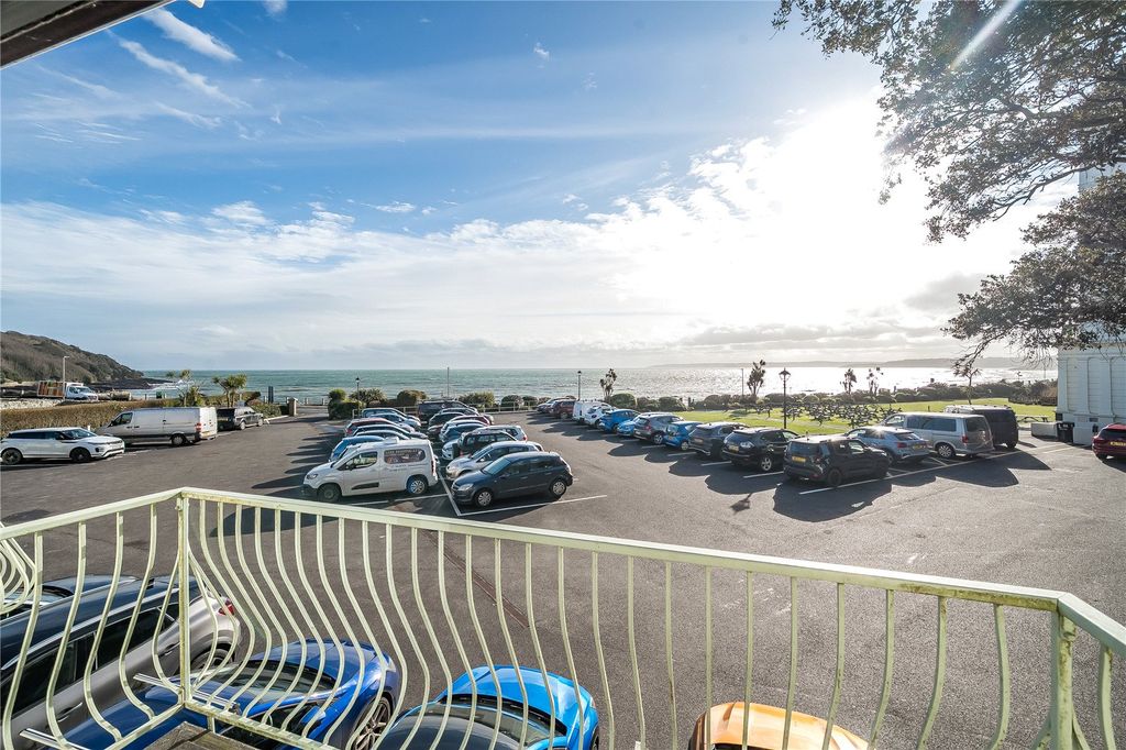 Property photo 3 of 11 Picture No. 14