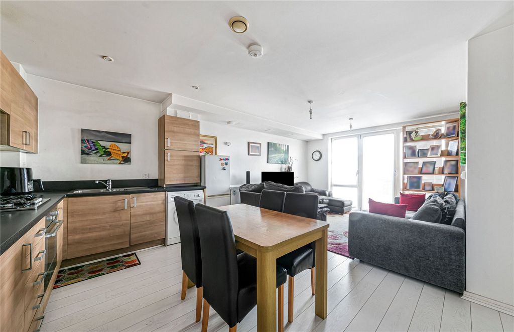 Property photo 2 of 9 Picture No. 04