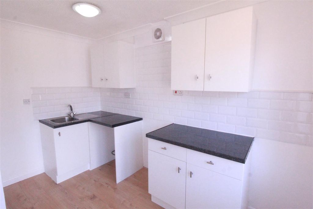 Property photo 3 of 8 Img_3838.Jpg