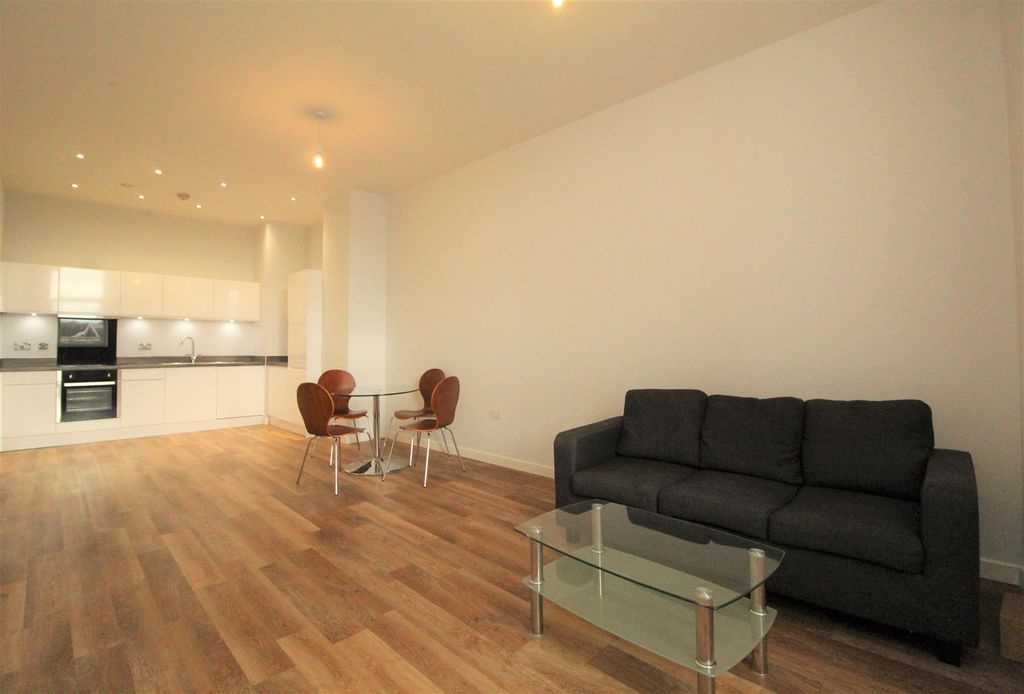 Property photo 1 of 5 Living Space