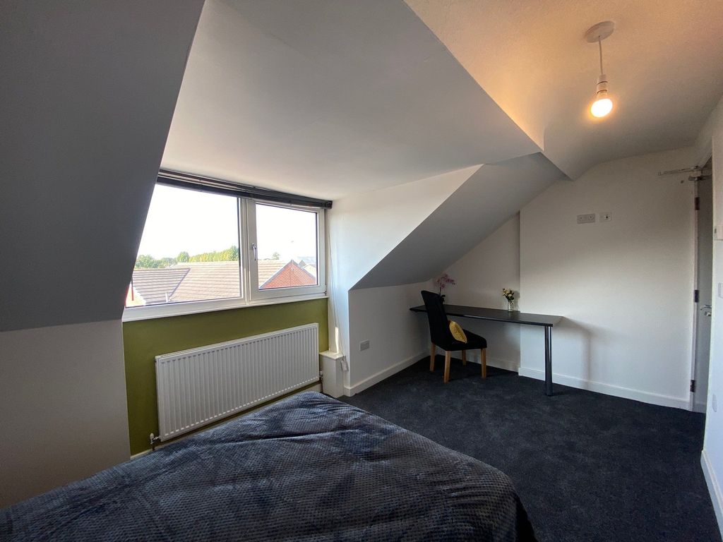 Property photo 3 of 3