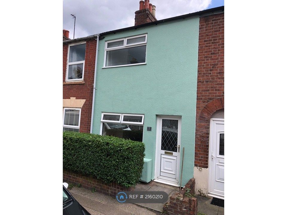 Property photo 1 of 9 2 Bed Terraced House