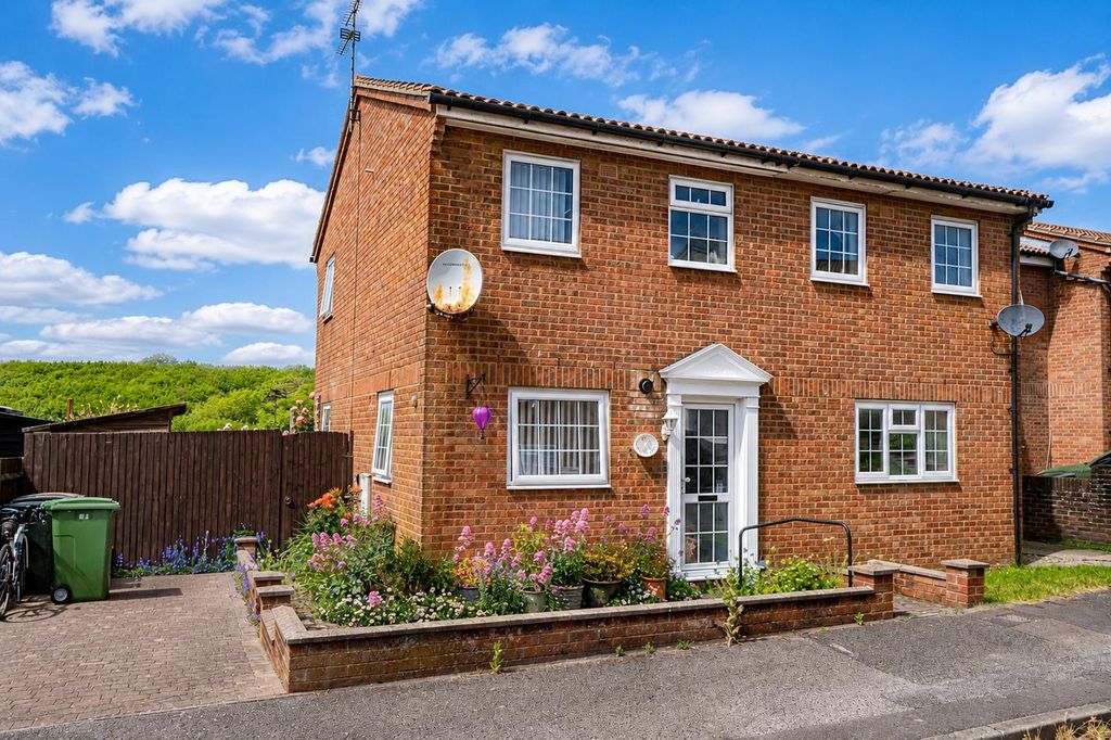 Property photo 1 of 17 F1A45Bb4-6578-41d6-94A0-6618E82645c8.Png