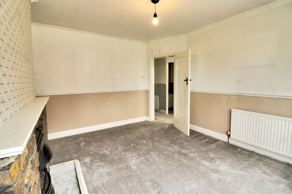 Property photo 3 of 19 3