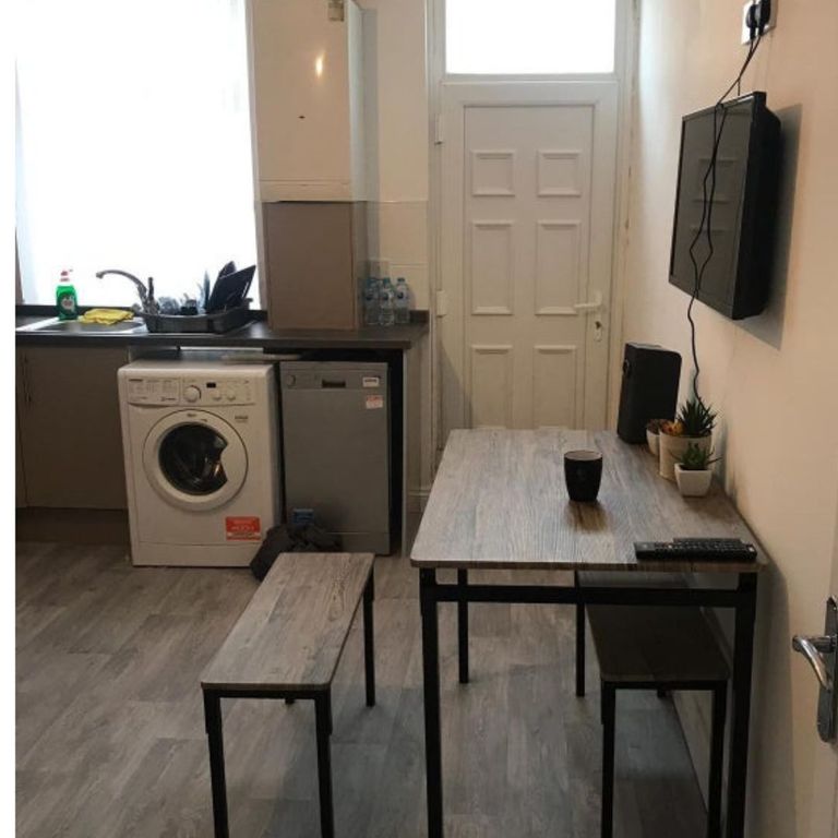 Property photo 2 of 5