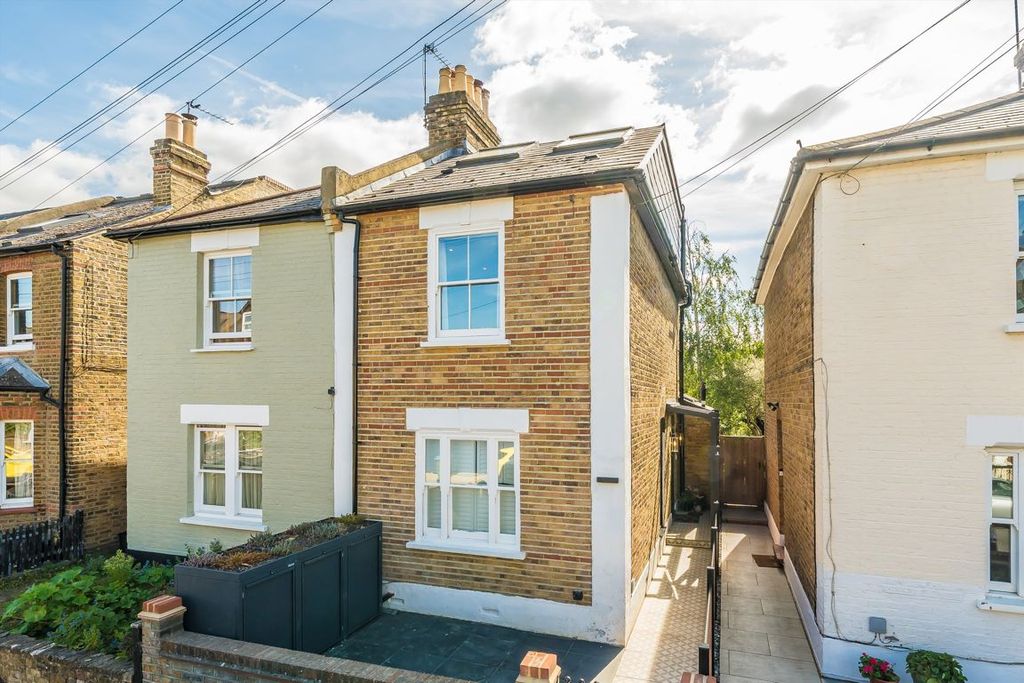 Property photo 1 of 7