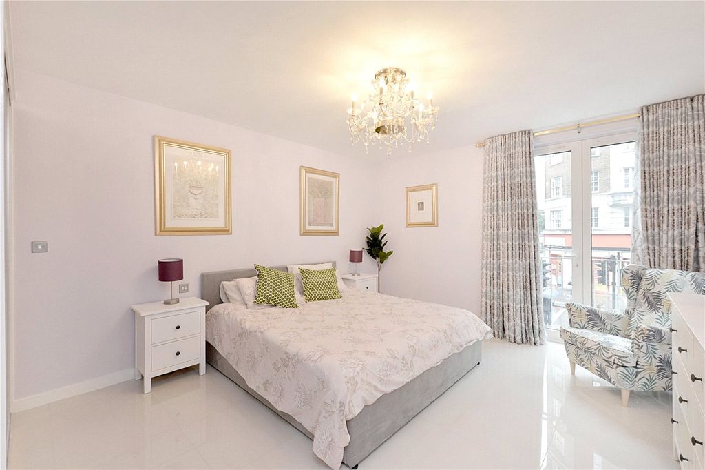 Property photo 2 of 8