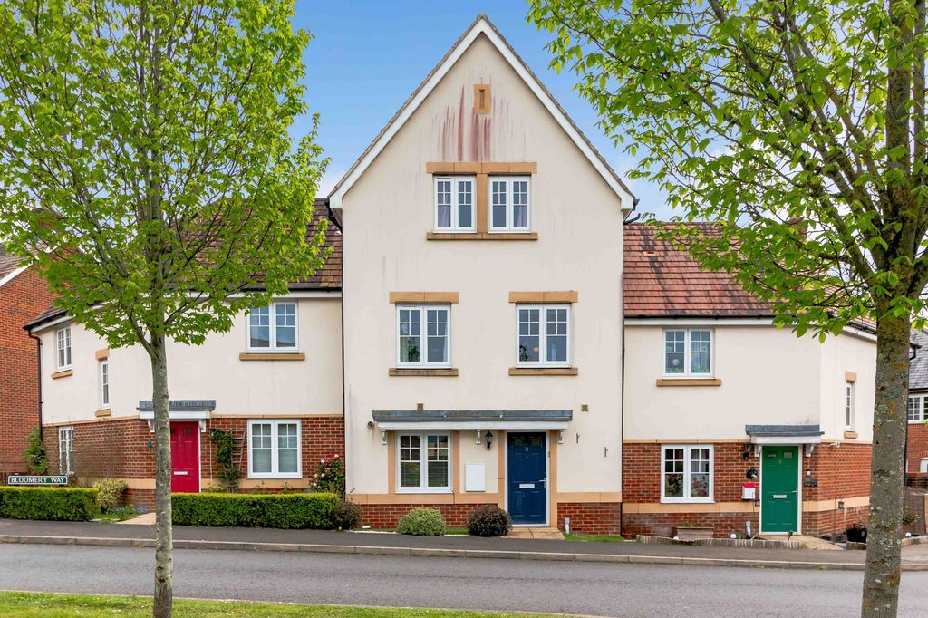 Property photo 1 of 25