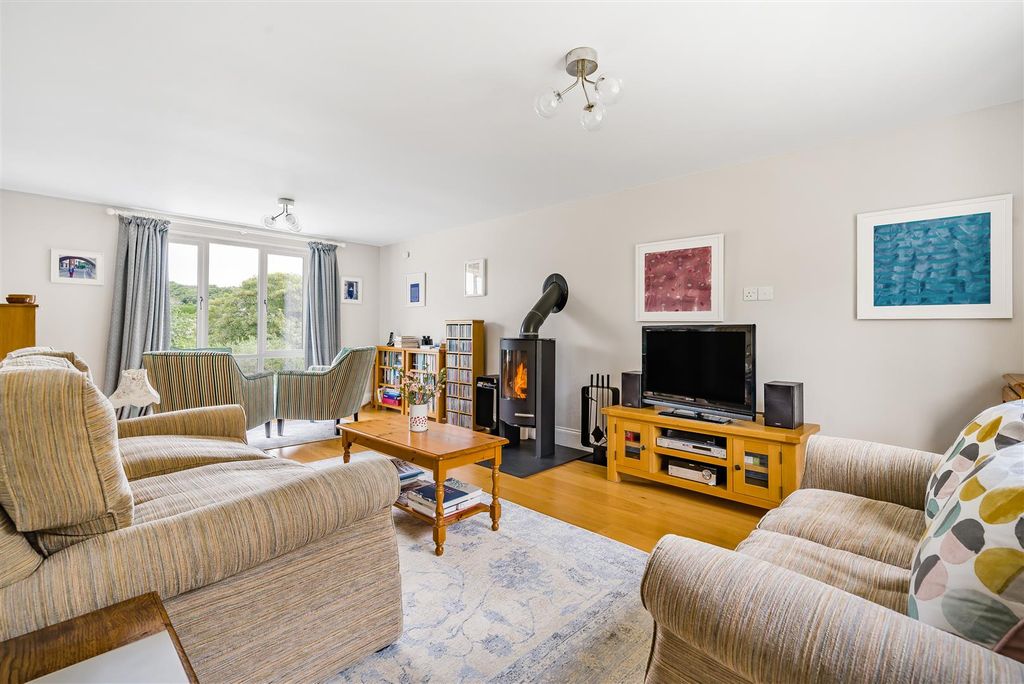 Property photo 2 of 26 993944 (2).Jpg