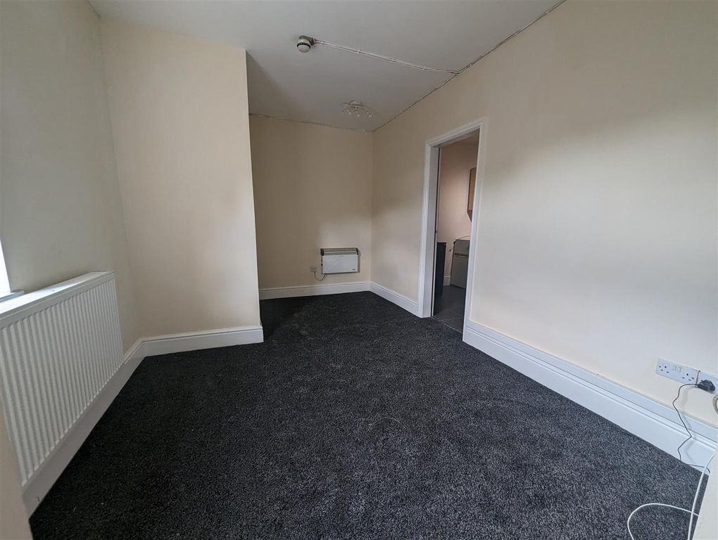 Property photo 3 of 5 1000113317.Jpg