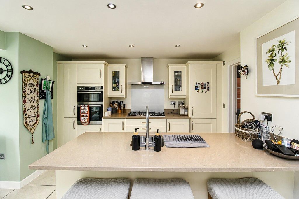 Property photo 3 of 18 Open Plan Kitchen/Dining Room