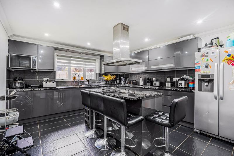 Property photo 3 of 23 Photo 23