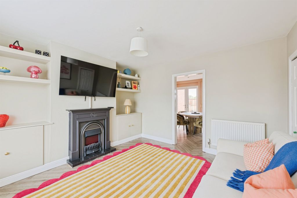 Property photo 3 of 17