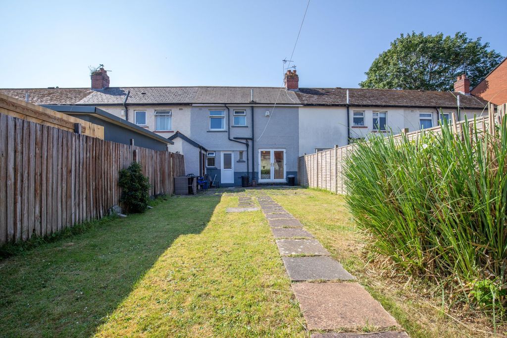 Property photo 3 of 19