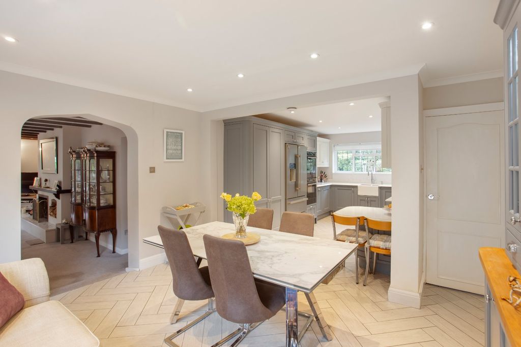 Property photo 2 of 14 Dining Room