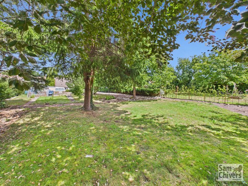 Property photo 3 of 31 Photo 29