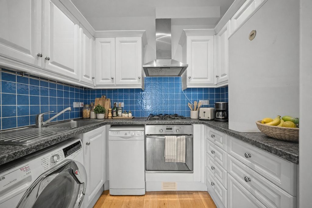 Property photo 2 of 12 Photo 18