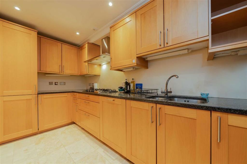 Property photo 3 of 4