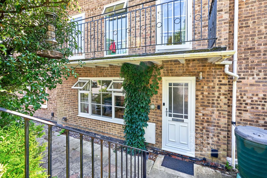 Property photo 1 of 26 Pbox-Img.Jpg