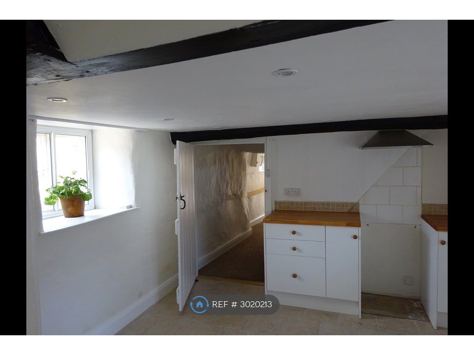 Property photo 3 of 15 Kitchen/Diner