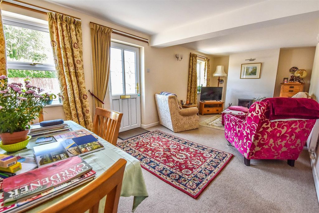Property photo 3 of 19 Cp4_0359-2.Jpg