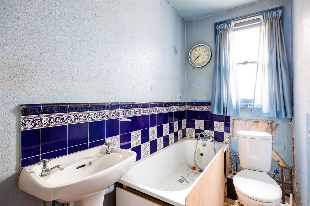 Property photo 3 of 7 Picture No. 04