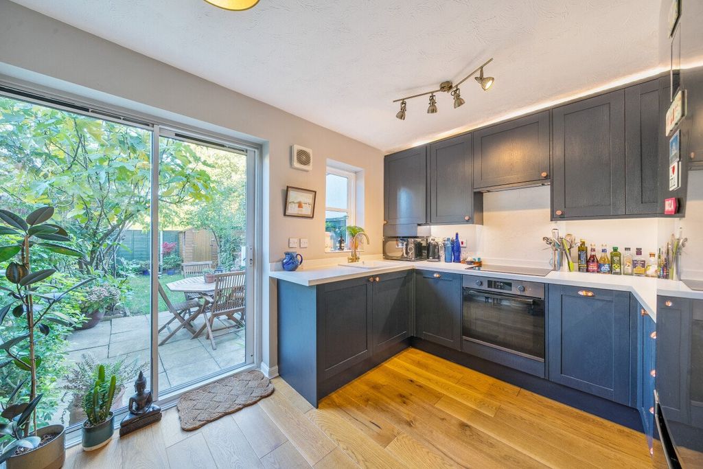 Property photo 3 of 16 Picture No. 15