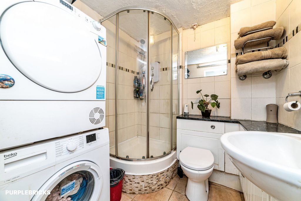 Property photo 2 of 29